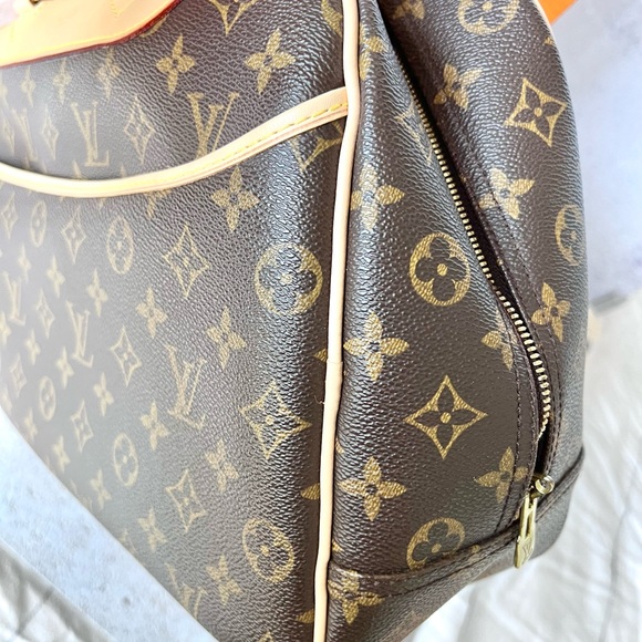 Louis Vuitton Deauville bag with NEW VACHETTA replaced by LV. Receipt included. - Picture 15 of 17
